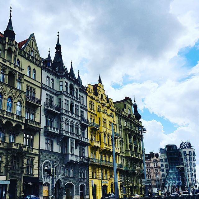 Dancing in Prague#latergram #architecture #dancinghouse #prague #colorful #architecture_view #praguestagram #praguelove